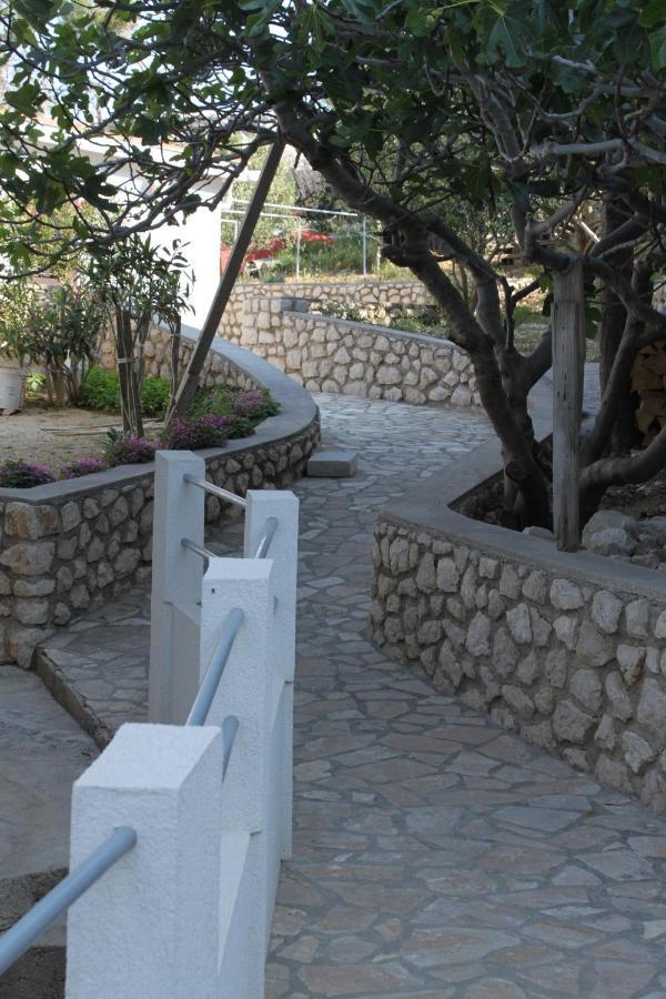 Apartments By The Sea Kustici, Pag - 6335 Zubovići Dış mekan fotoğraf